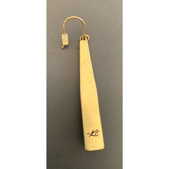 Kenneth Cole Crystal Drop earrings, in Dull Gold finish, Stamped - Picture 4 of 4